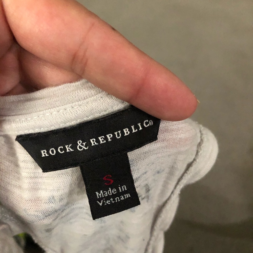 Rock & Republic Razorback Tank - Picture 3 of 3